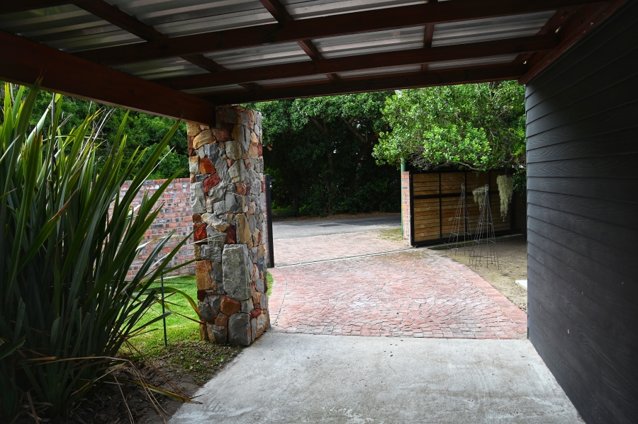 3 Bedroom Property for Sale in The Island Western Cape